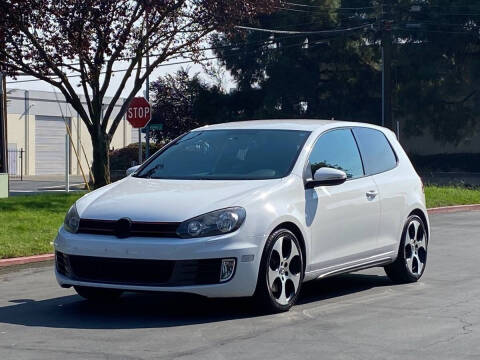 2011 Volkswagen GTI for sale at Autoaffari LLC in Sacramento CA