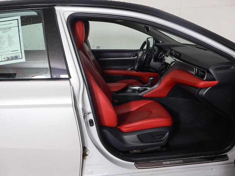 2019 Toyota Camry XSE