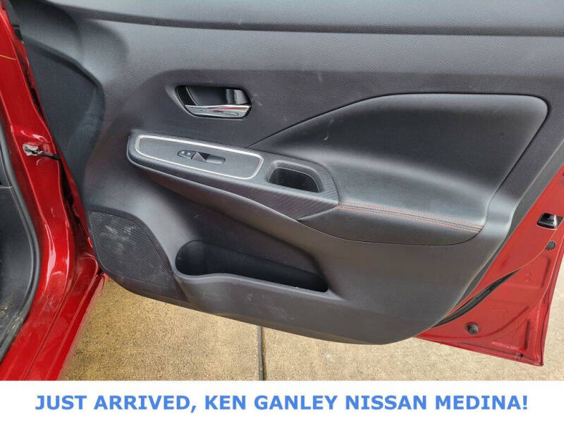 2023 Nissan Versa SR