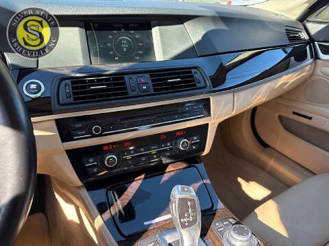 2011 BMW 5 Series 528i