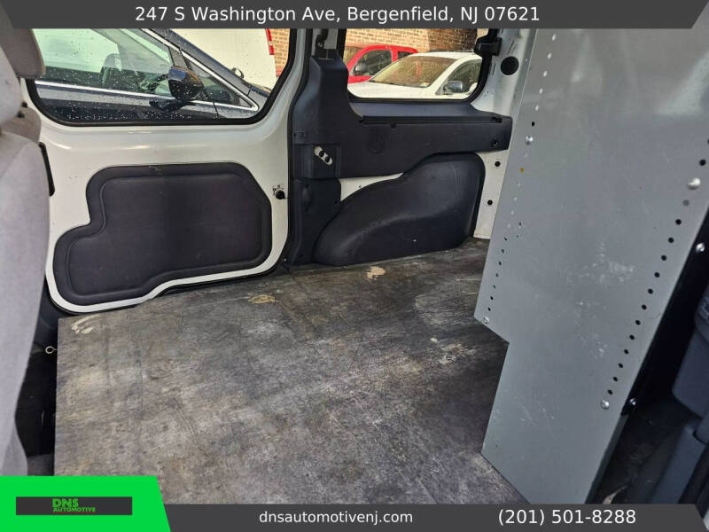 2011 Ford Transit Connect XLT Premium