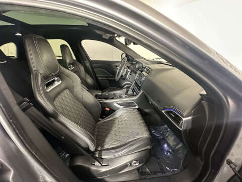 2020 Jaguar F-PACE SVR