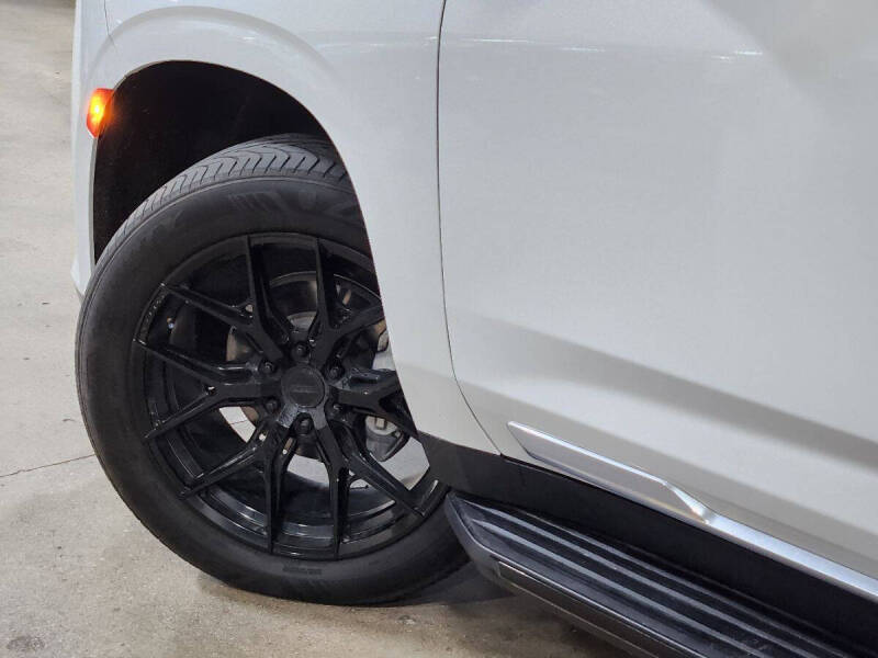 2022 Cadillac Escalade Luxury