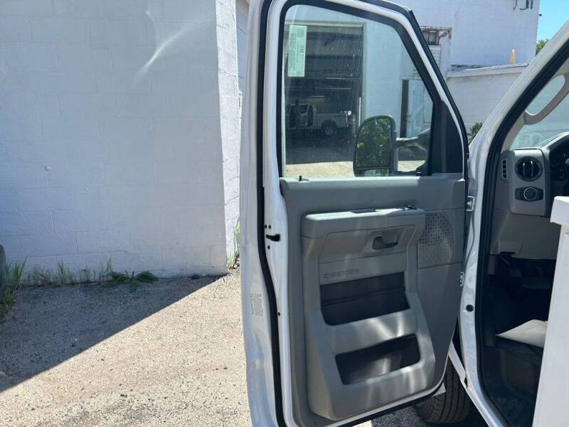 2027 Ford E-Series