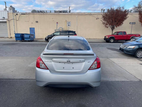 2019 Nissan Versa SV