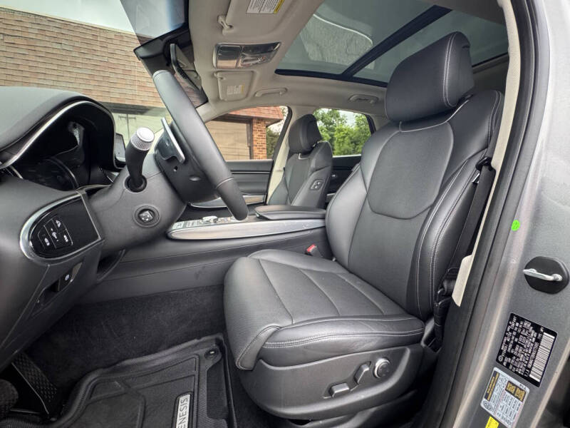 2022 Genesis GV70 2.5T Standard