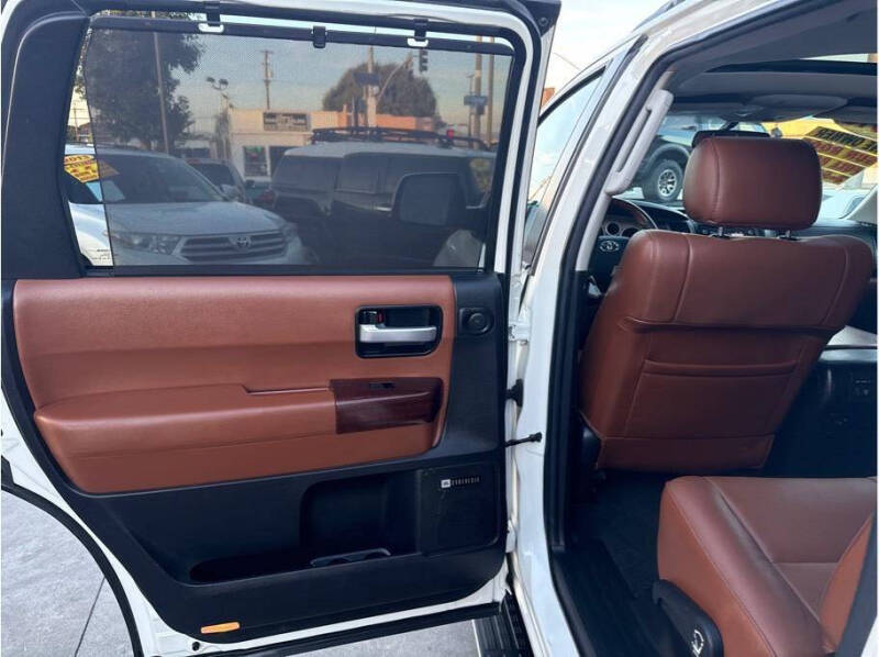 2016 Toyota Sequoia Platinum
