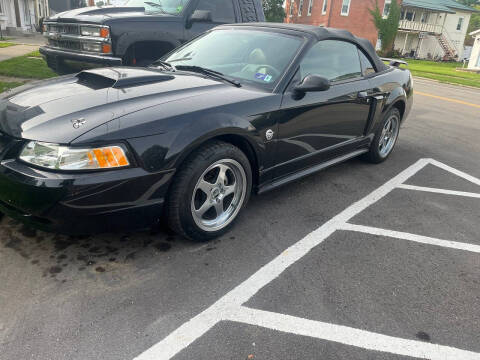 2004 Ford Mustang GT Deluxe