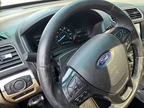 2016 Ford Explorer XLT