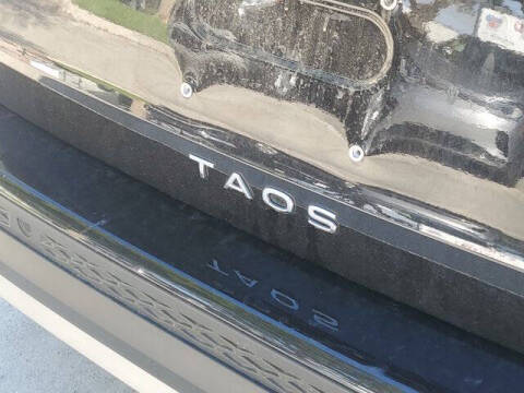 2025 Volkswagen Taos SE