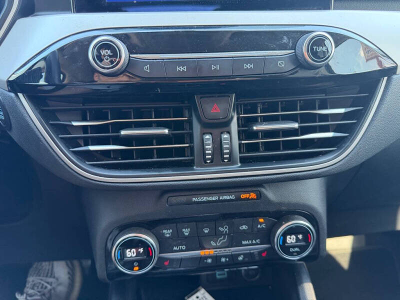 2021 Ford Escape SEL
