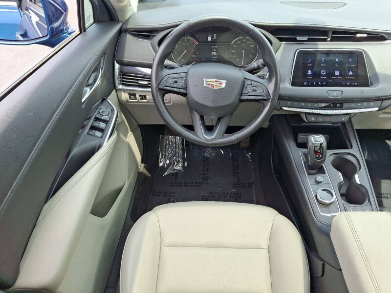 2019 Cadillac XT4 Luxury