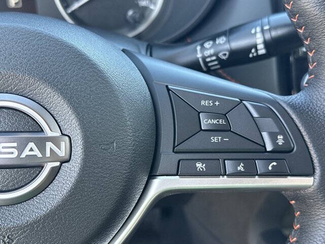 2025 Nissan Versa SR