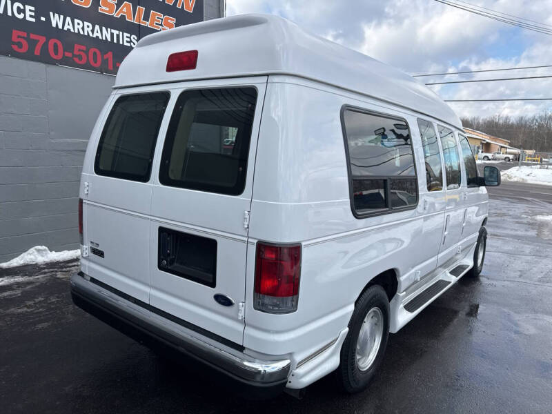 2003 Ford E-Series E-150