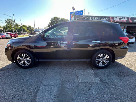 2017 Nissan Pathfinder S