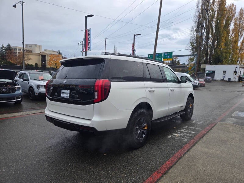 2025 Ford Expedition Tremor