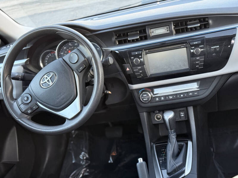 2014 Toyota Corolla LE