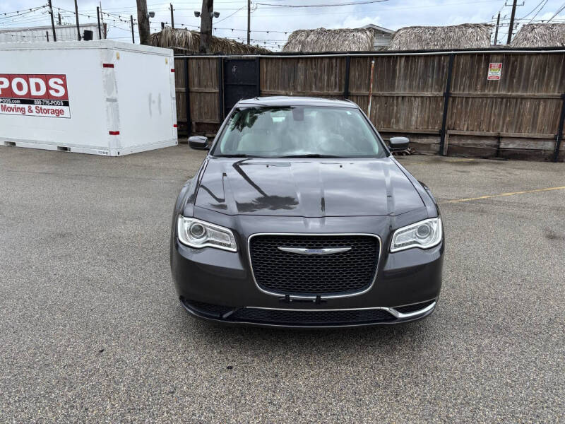 2015 Chrysler 300 Limited