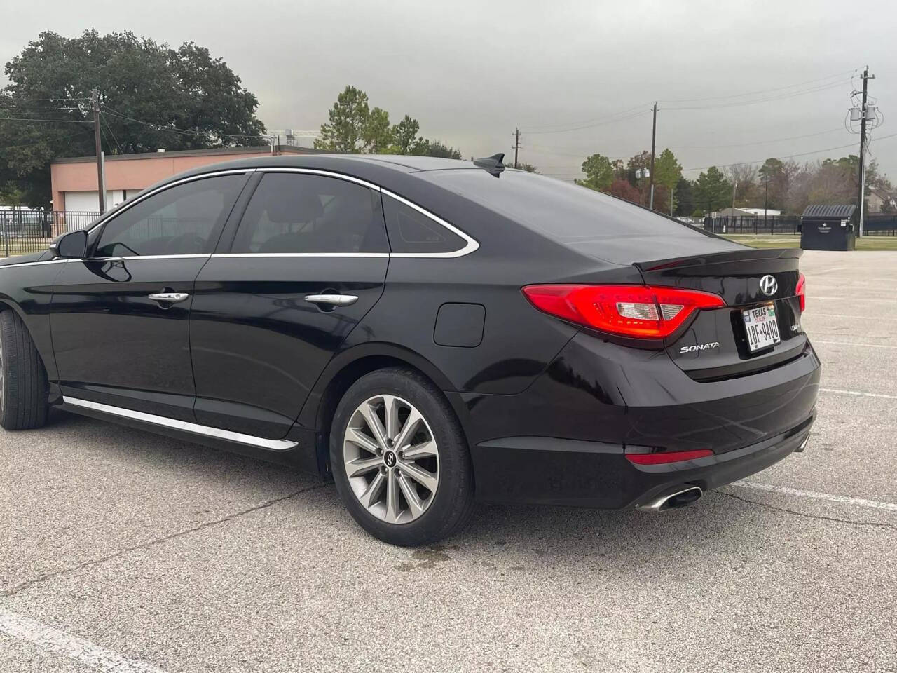 2016 Hyundai SONATA for sale at MOTOR VILLAGE LLC in Houston, TX