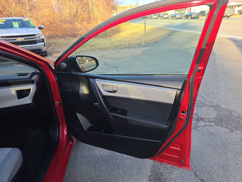 2015 Toyota Corolla LE