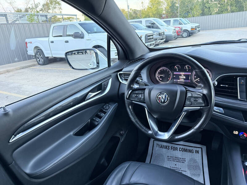 2022 Buick Enclave Essence