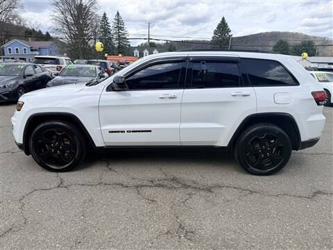 2019 Jeep Grand Cherokee Laredo
