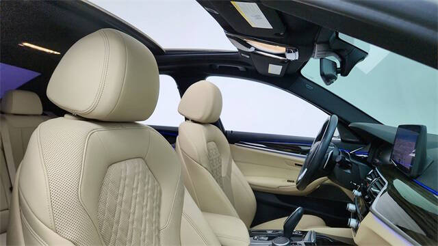 2021 BMW 5 Series 530i