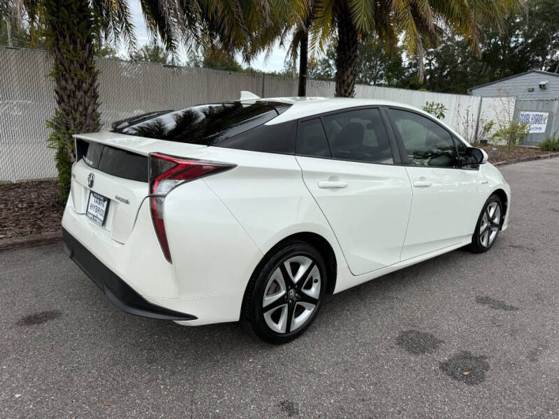 2017 Toyota Prius Three Touring