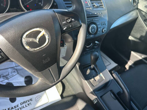 2012 Mazda MAZDA3 i Touring