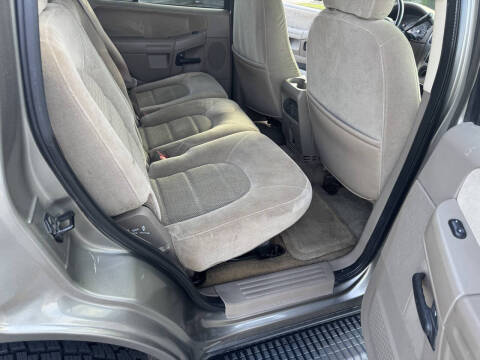 2005 Ford Explorer XLT