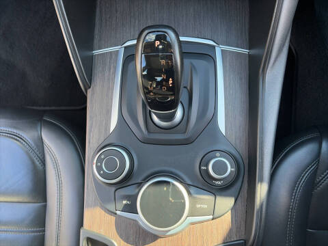 2017 Alfa Romeo Giulia Ti