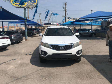 2011 Kia Sorento for sale at Autos Montes in Socorro TX