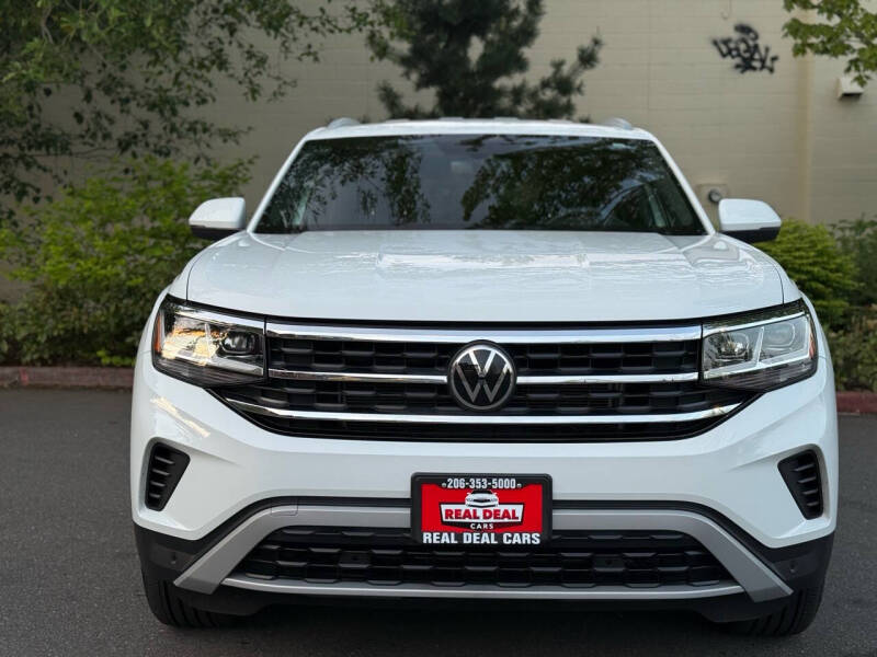 Used 2022 Volkswagen Atlas Cross Sport SE w/Tech with VIN 1V2HE2CA1NC210020 for sale in Everett, WA