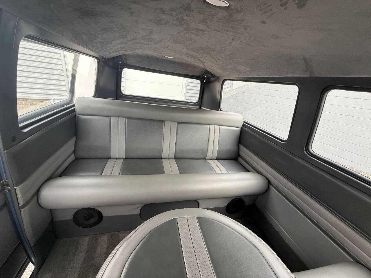 1974 Volkswagen Type II Custom Bus 35