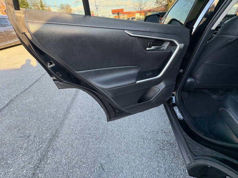 2021 Toyota RAV4 Hybrid XLE Premium