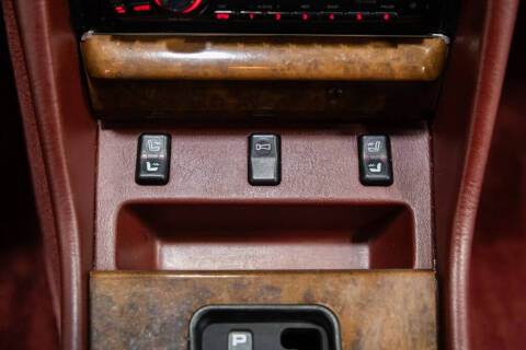 1988 Mercedes-Benz 560-Class 560 SEL