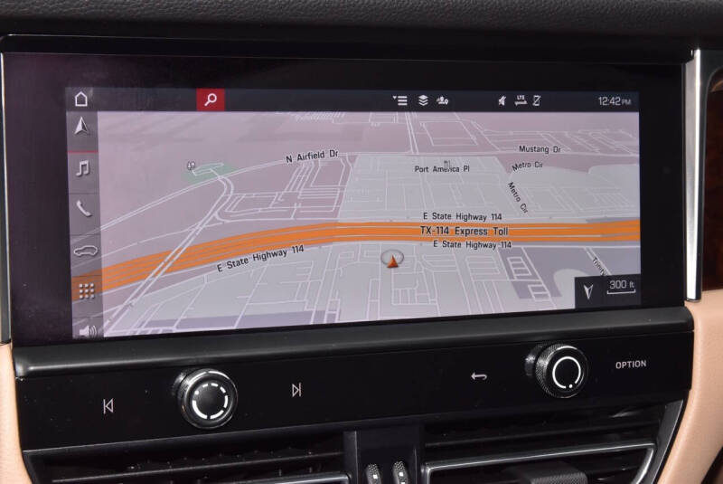 2023 Porsche Macan S