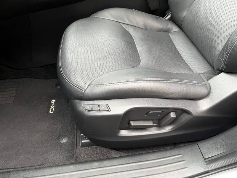 2023 Mazda CX-9 Touring Plus