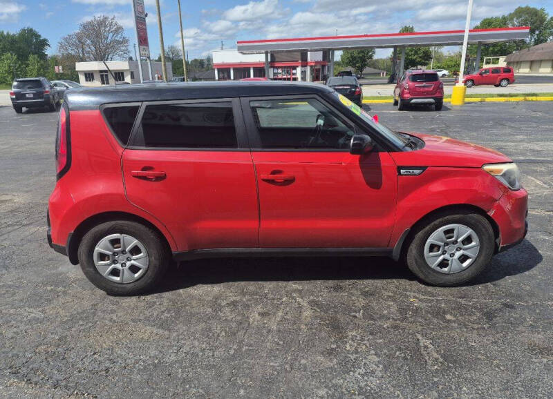 2016 Kia Soul +