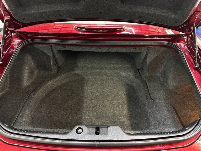 2004 Ford Thunderbird Deluxe