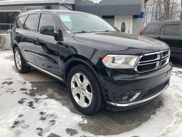 2015 Dodge Durango for sale at Chuckie Bizzarro's Fleetwing Auto in Erie, PA