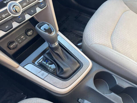 2020 Hyundai Elantra