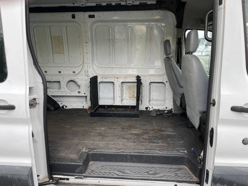 2015 Ford Transit Base photo 12