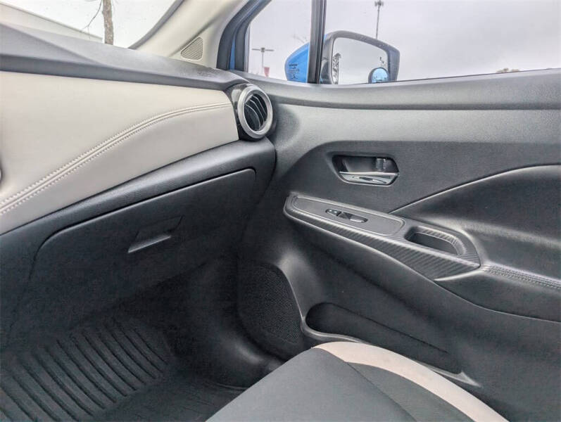 2020 Nissan Versa SV