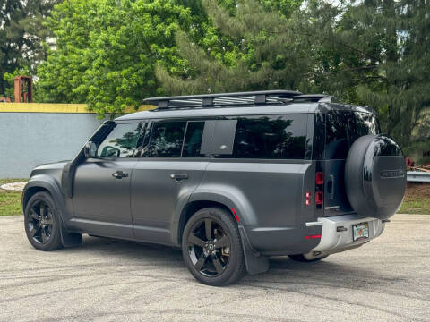 2023 Land Rover Defender 130 SE