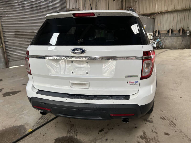 2014 Ford Explorer