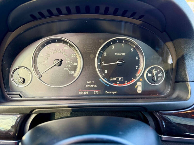 2016 BMW 5 Series 528i