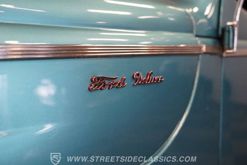 1940 Ford Deluxe