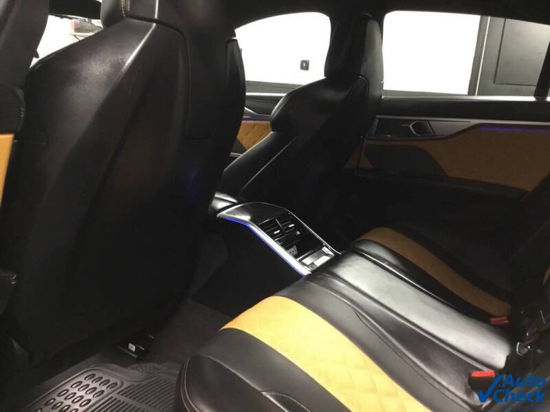 2022 BMW M8 Competition