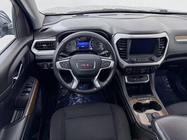 2022 GMC Acadia SLE